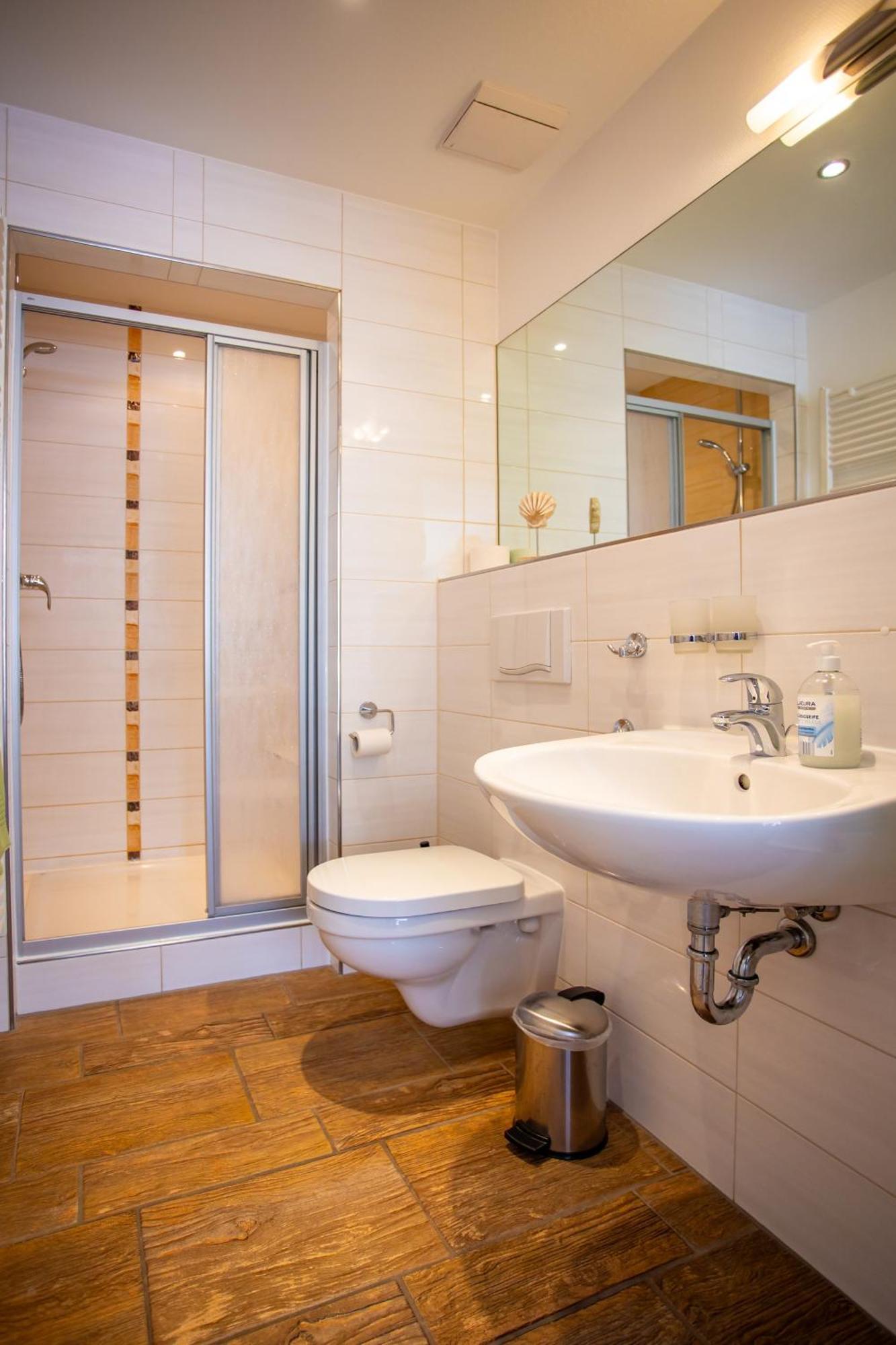 Der Stoertebeker - "Apartment Ahrenshoop" Apartments Hinter Den Duenen เดียร์ฮาเกิน ภายนอก รูปภาพ